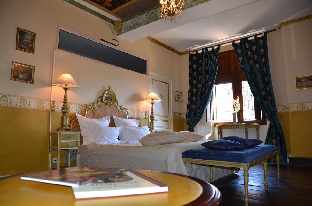 La Tour Du Lion Bed and Breakfast Rochefort-en-Terre Εξωτερικό φωτογραφία