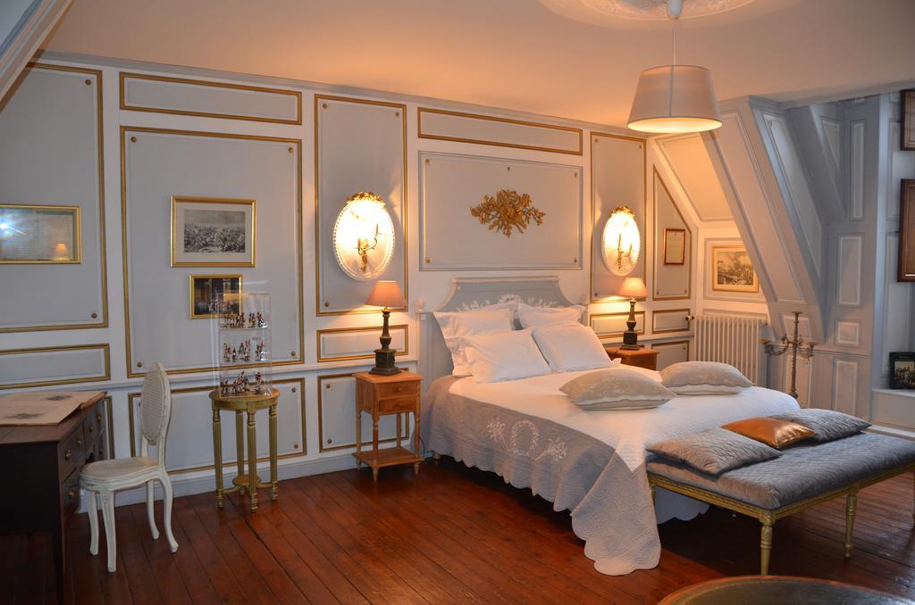 La Tour Du Lion Bed and Breakfast Rochefort-en-Terre Εξωτερικό φωτογραφία